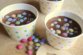 La crème pralinoise aux Smarties…