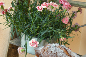 Le gâteau moelleux au miel et à la vanille